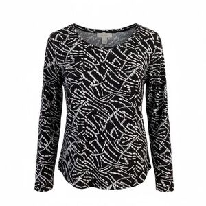 Chico Brown w White Long Sleeve T-shirt w Rounded Bottom, Stretch, Mid Weight